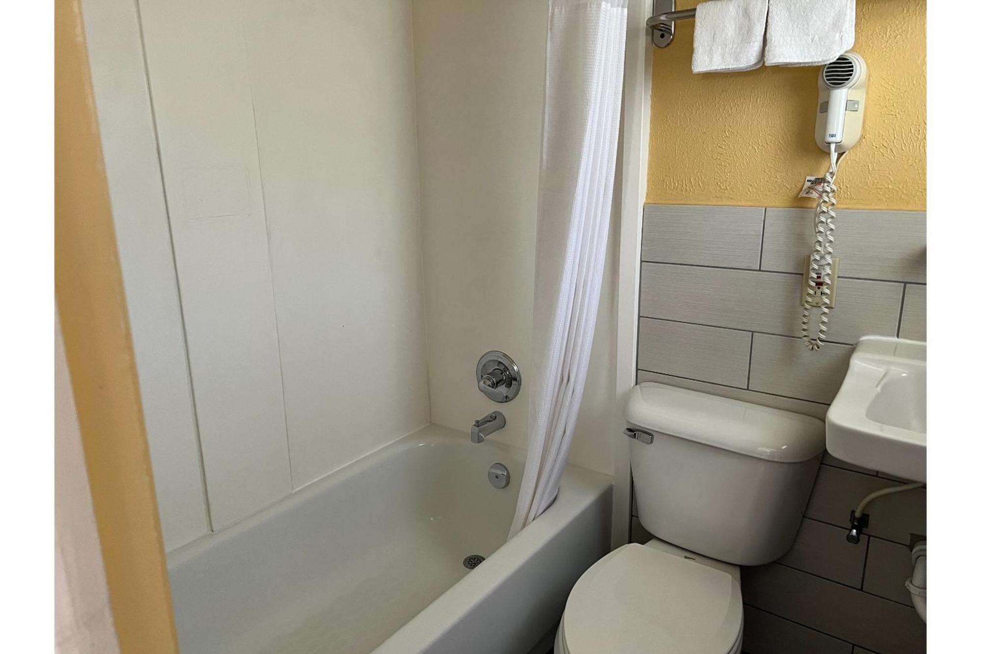 Budget Inn - Perrysburg Millbury Eksteriør billede